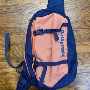 Patagonia Atom Sling bag (used once)